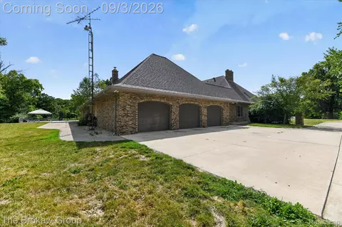 Exterior - 9505 E Atherton Rd, Davison, MI 48423 photo 13 of 15
