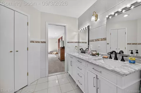 Bath - 9505 E Atherton Rd, Davison, MI 48423 photo 4 of 7
