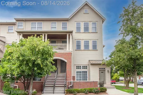 3939 Forester Blvd, Auburn Hills, MI 48326