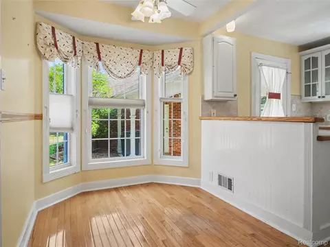Other - 923 Maxine St, Flint, MI 48503 photo 2 of 7