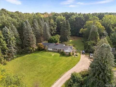 3340 Lapeer N, Mayfield, MI 48446