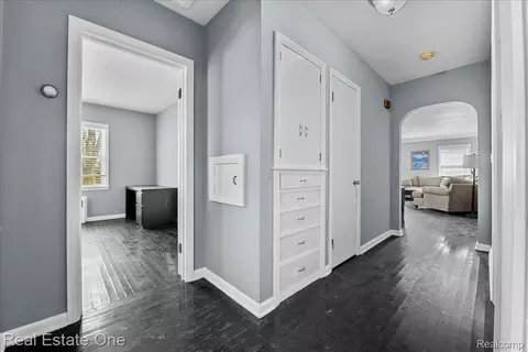Entry Way - 6277 Fred W Moore Hwy, China, MI 48054 photo 5 of 6