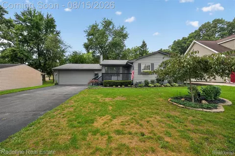 4306 Middledale Ave, West Bloomfield, MI 48323