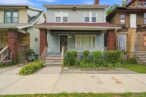 22 Brighton St, Highland Park, MI 48203