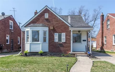 19469 Whitcomb St, Detroit, MI 48235