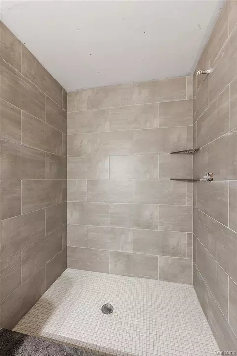 Bath - 62477 Rosina Ct, Ray, MI 48096 photo 18 of 18