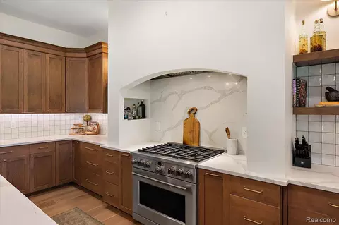 Kitchen - 62477 Rosina Ct, Ray, MI 48096 photo 7 of 9