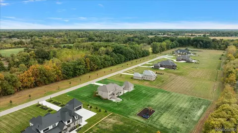 View/Area - 62477 Rosina Ct, Ray, MI 48096 photo 1 of 5