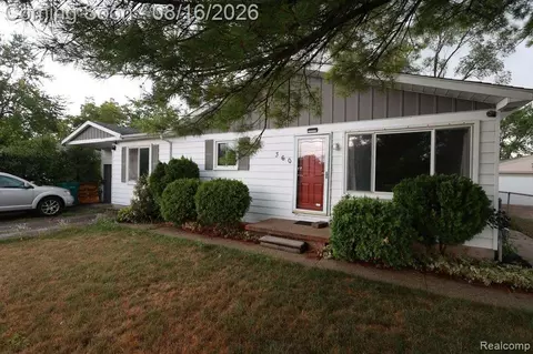 360 Woodlawn Ave, Ypsilanti, MI 48198