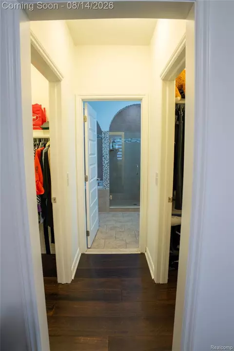 Entry Way - 18424 Opal Dr, Macomb, MI 48042 photo 4 of 5