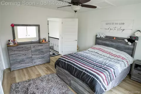 Bedroom - 18424 Opal Dr, Macomb, MI 48042 photo 5 of 6