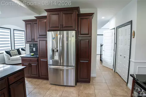 Entry Way - 18424 Opal Dr, Macomb, MI 48042 photo 3 of 5