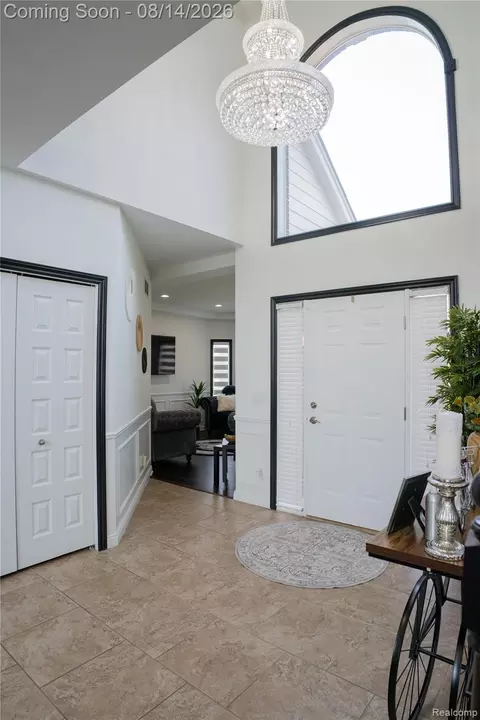 Entry Way - 18424 Opal Dr, Macomb, MI 48042 photo 2 of 5