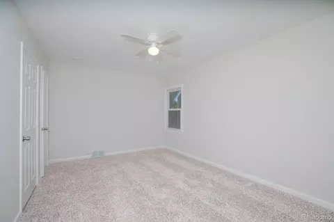 Bedroom - 19168 Berden St, Grosse Pointe, MI 48236 photo 1 of 7