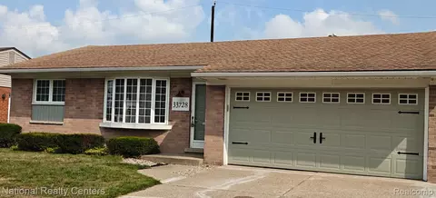 33728 Yuma St, Westland, MI 48185