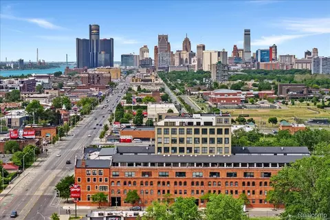 6533 E Jefferson Ave #703, Detroit, MI 48207