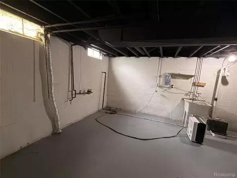 Other - 5347 Mapletree Dr, Flint, MI 48532 photo 5 of 5
