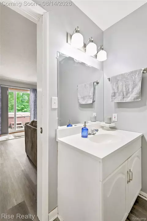 Bath - 10215 W Frances Rd, Flushing, MI 48433 photo 2 of 3
