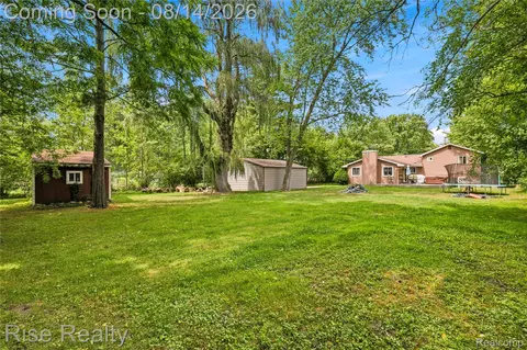 Exterior - 10215 W Frances Rd, Flushing, MI 48433 photo 2 of 2