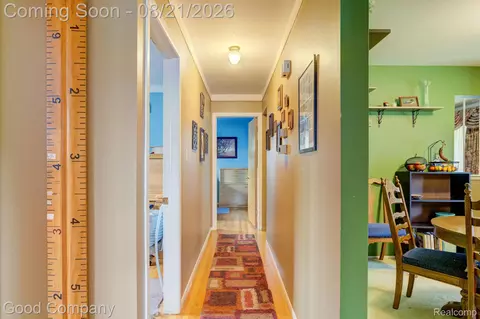 Entry Way - 910 School St, Clawson, MI 48017 photo 1 of 1