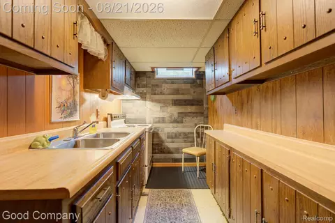 Other - 910 School St, Clawson, MI 48017 photo 13 of 19