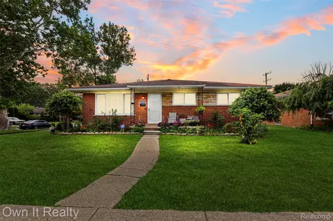 26321 Midway St, Dearborn Heights, MI 48127