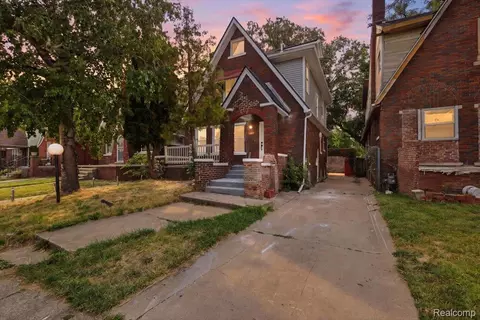 3281 Waverly St, Detroit, MI 48238