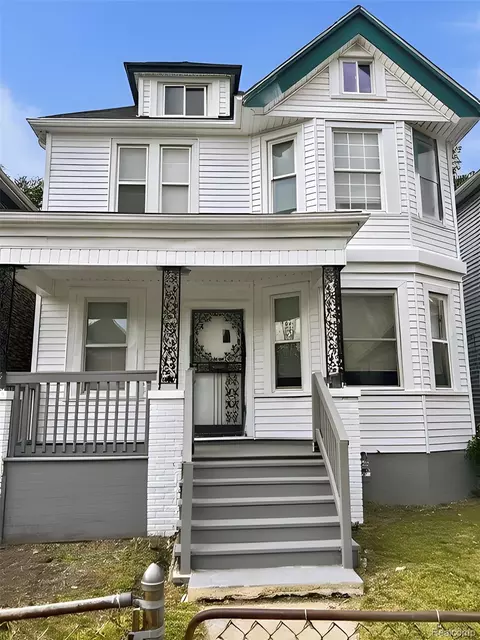 5733 Fischer St, Detroit, MI 48213