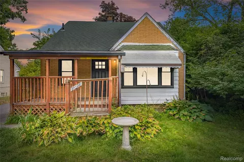 21328 Waldron St, Farmington Hills, MI 48336