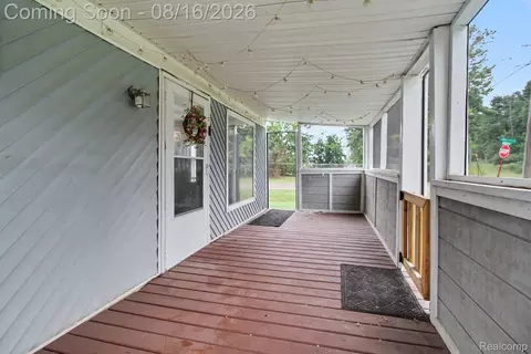 Exterior - 4512 Treadwell St, Wayne, MI 48184 photo 3 of 5