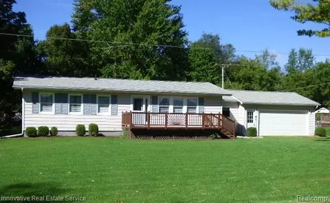 4360 Calkins Rd, Dryden, MI 48428