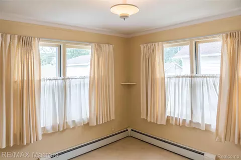 Bedroom - 29386 Walnut St, Flat Rock, MI 48134 photo 1 of 7