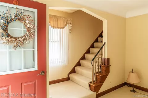 Entry Way - 29386 Walnut St, Flat Rock, MI 48134 photo 1 of 4