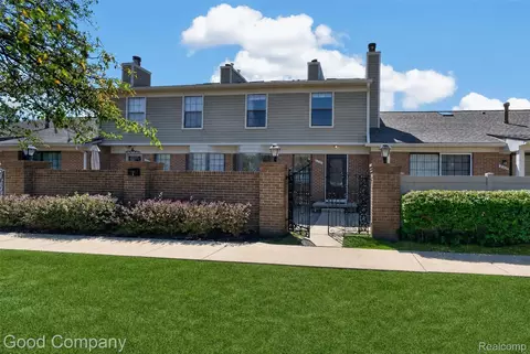 31228 Country Blf, Farmington Hills, MI 48331