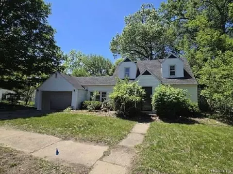 551 N Karle St, Westland, MI 48185