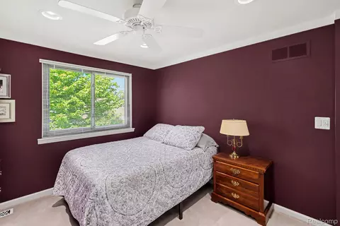 Bedroom - 1683 Dancer Dr, Rochester Hills, MI 48307 photo 6 of 8