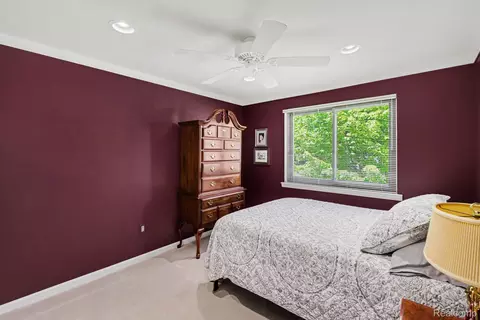 Bedroom - 1683 Dancer Dr, Rochester Hills, MI 48307 photo 5 of 8