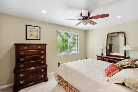 Bedroom - 1683 Dancer Dr, Rochester Hills, MI 48307 photo 2 of 8