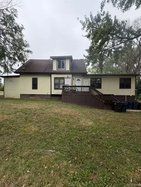 1208 W 4th Ave, Flint, MI 48504