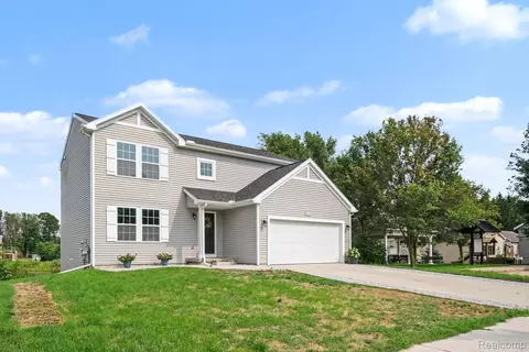 10880 Constant Dr, Allendale, MI 49401