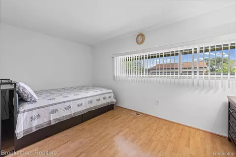 Bedroom - 1925 Nicholas Ct, Warren, MI 48092 photo 3 of 5