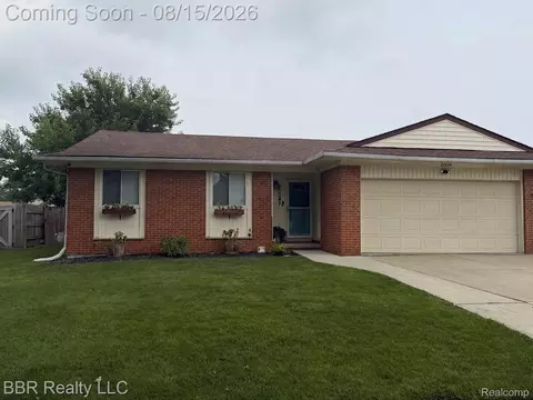 20044 Cole Ave, Brownstown, MI 48183
