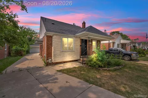 7267 Fenton St, Dearborn Heights, MI 48127