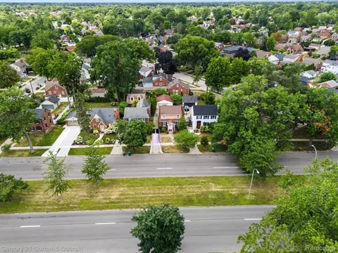 View/Area - 19036 Outer Dr, Dearborn, MI 48128 photo 2 of 6
