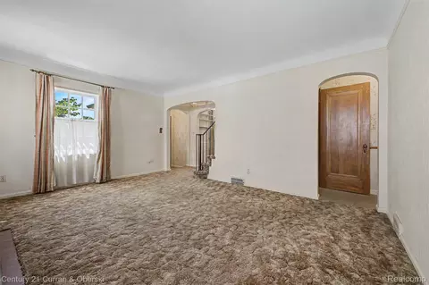 Living - 19036 Outer Dr, Dearborn, MI 48128 photo 3 of 5