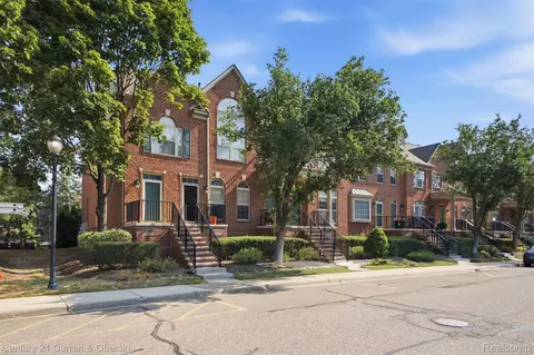 39444 Springwater Dr, Northville, MI 48168
