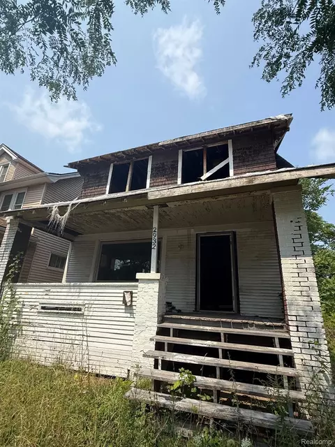 2932 Hazelwood St, Detroit, MI 48206