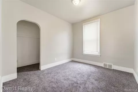 Bedroom - 14761 Stephens Dr, Eastpointe, MI 48021 photo 1 of 4