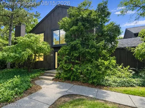 32 Haverhill Ct, Ann Arbor, MI 48105
