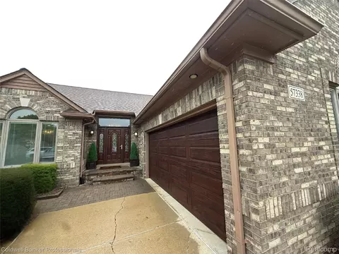 57338 Copper Creek Dr, Washington, MI 48094